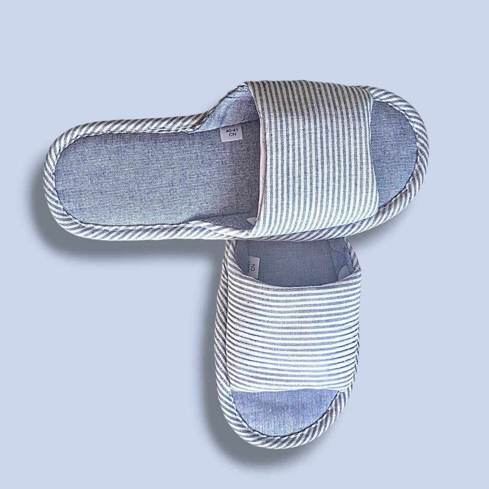 🩴NWOT Blue & White Striped Slide. Soft W/ Rubber Soles - Picture 2 of 5